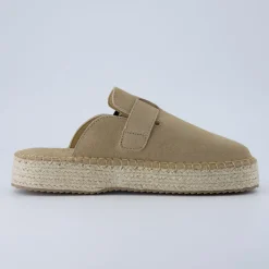Clogs & Mules><noscript><img width=