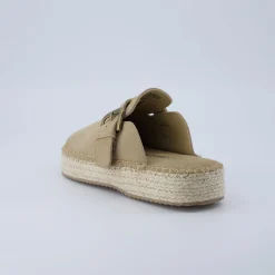 Clogs & Mules><noscript><img width=