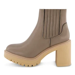 Chelsea Boots><noscript><img width=