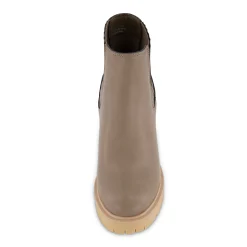Chelsea Boots><noscript><img width=