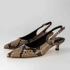 Pumps><noscript><img width=