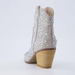 Booties><noscript><img width=