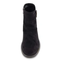 Booties><noscript><img width=