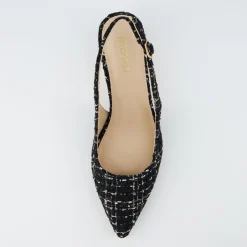 Pumps><noscript><img width=