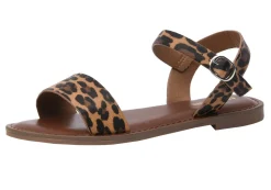 Flat Sandals><noscript><img width=