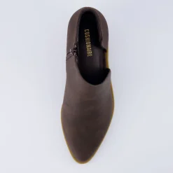 Booties><noscript><img width=