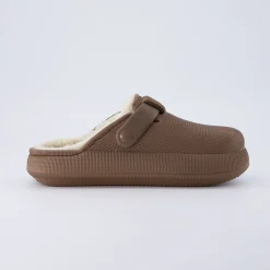 Slippers | Clogs & Mules><noscript><img width=