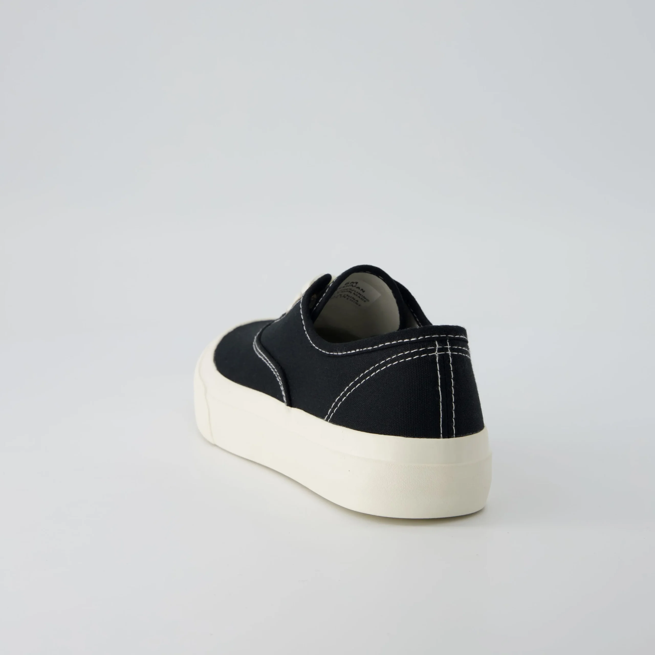 Fashion Sneakers | Canvas Sneakers>Cushionaire Freshman Canvas Lace-Up Sneaker
