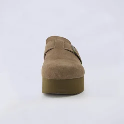 Clogs & Mules><noscript><img width=