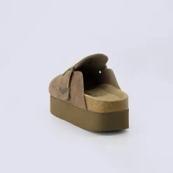 Clogs & Mules><noscript><img width=