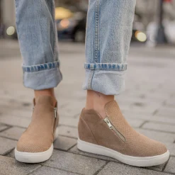 Fashion Sneakers | Sneakers>Cushionaire Hart Hidden Wedge Sneaker