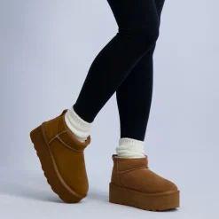 Cozy Boots | Booties><noscript><img width=