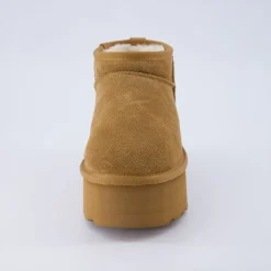 Cozy Boots | Booties><noscript><img width=