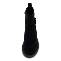 Booties><noscript><img width=