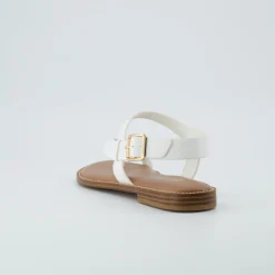 Flat Sandals><noscript><img width=