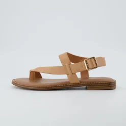 Flat Sandals><noscript><img width=