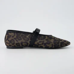 Mary Janes><noscript><img width=