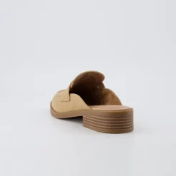 Loafers | Clogs & Mules><noscript><img width=