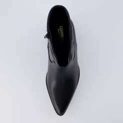 Booties><noscript><img width=