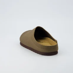 Clogs & Mules><noscript><img width=
