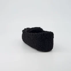 Slippers><noscript><img width=