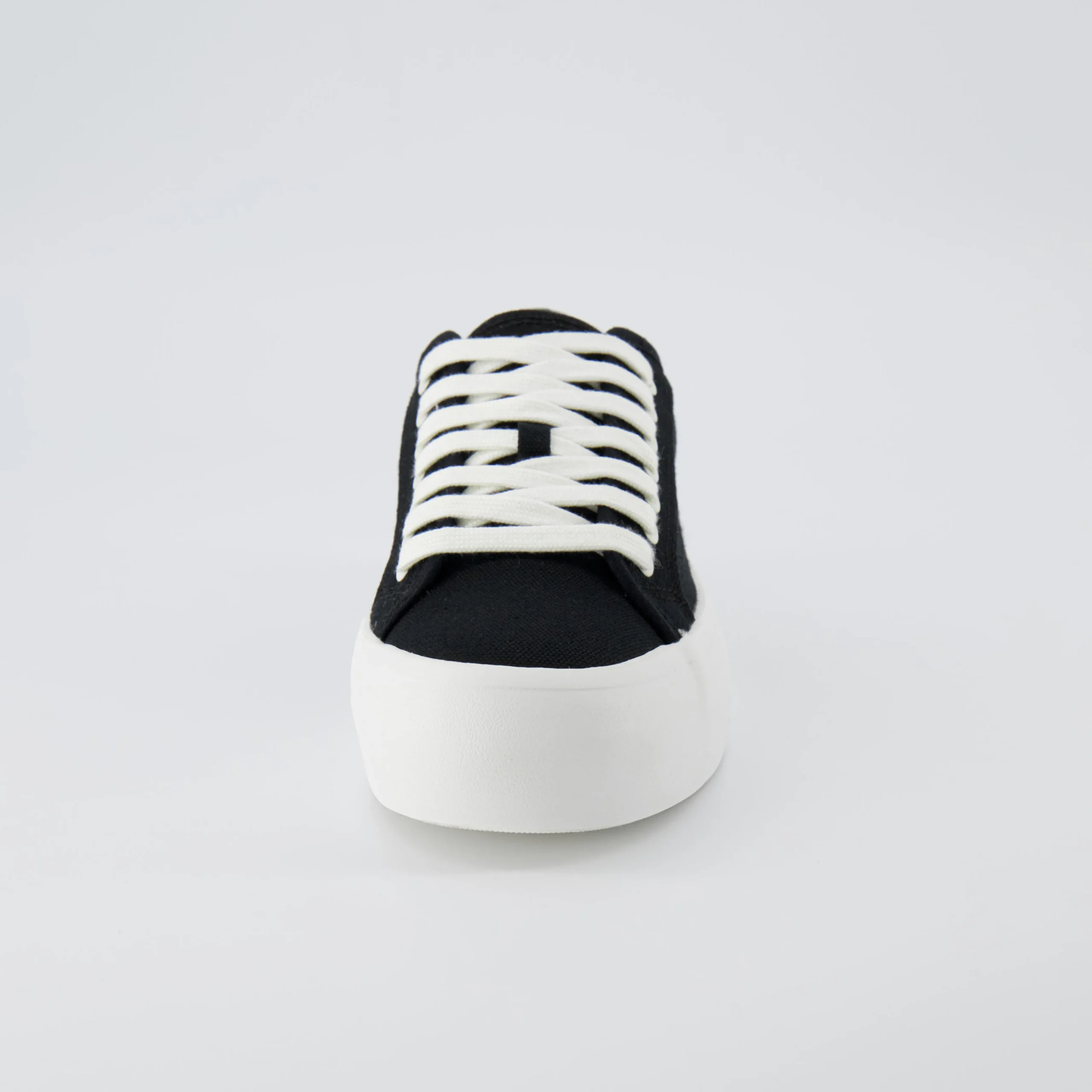 Fashion Sneakers | Sneakers>Cushionaire Tag Low Top Canvas Sneaker