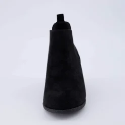 Booties><noscript><img width=