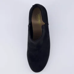 Booties><noscript><img width=
