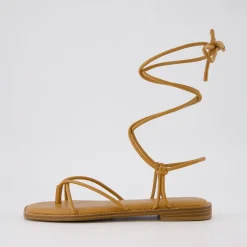 Flat Sandals><noscript><img width=