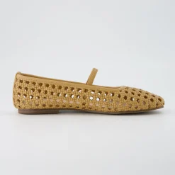 Mary Janes | Casuals><noscript><img width=