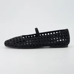Mary Janes | Casuals><noscript><img width=